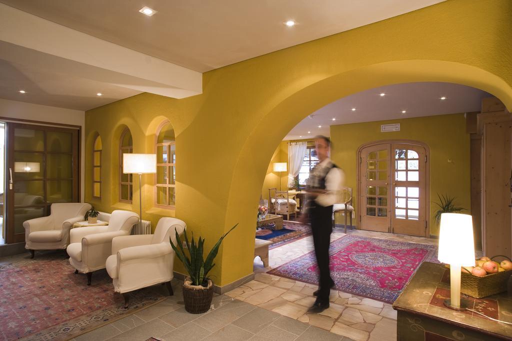 Hotel La Villa Exterior photo